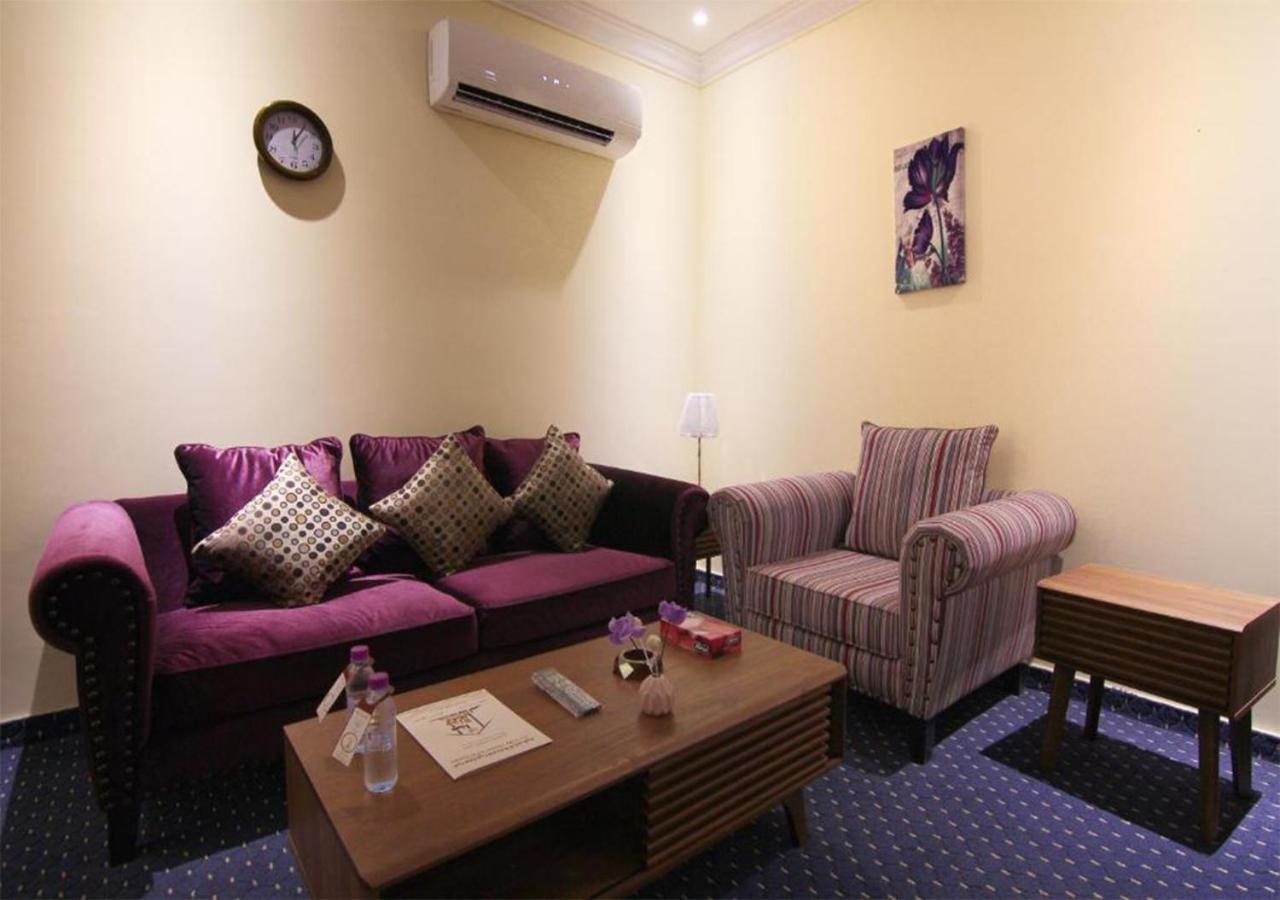 هذا منزلى الحمراء Riade Exterior foto
