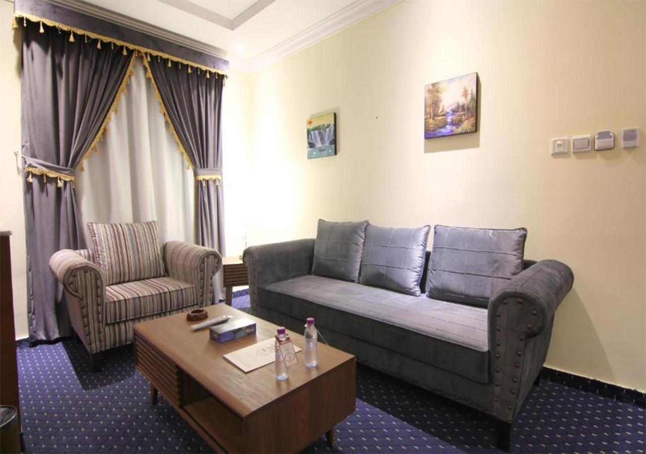 هذا منزلى الحمراء Riade Exterior foto