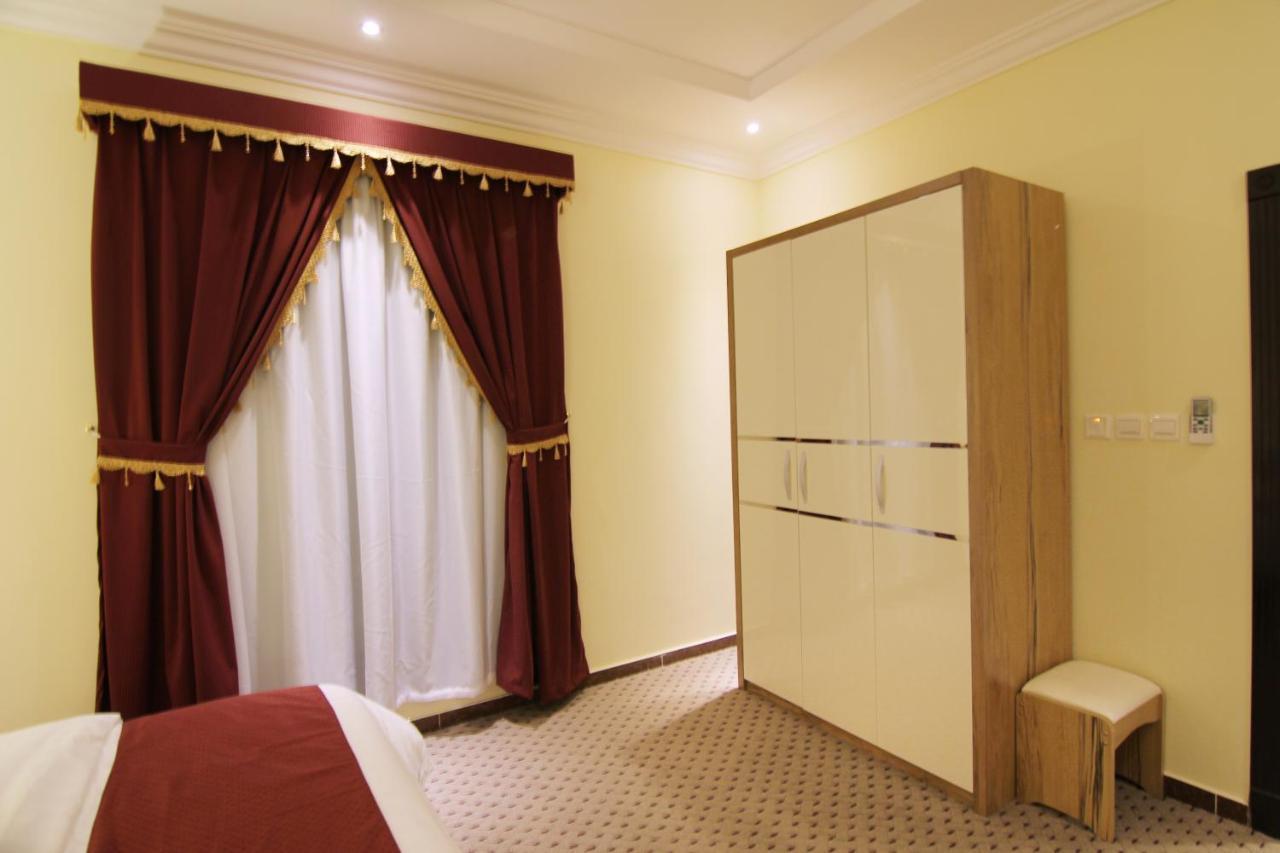 هذا منزلى الحمراء Riade Exterior foto