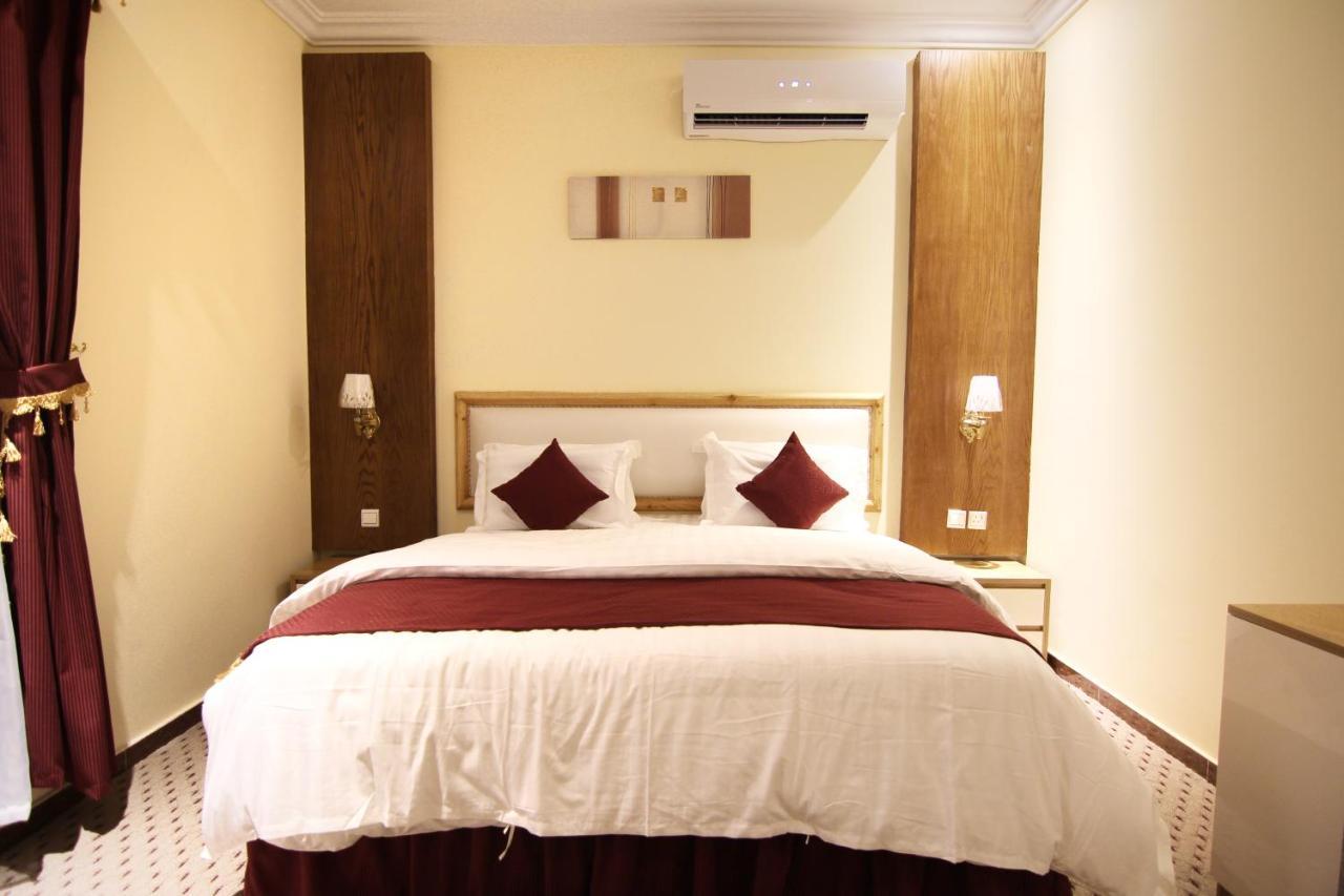 هذا منزلى الحمراء Riade Exterior foto