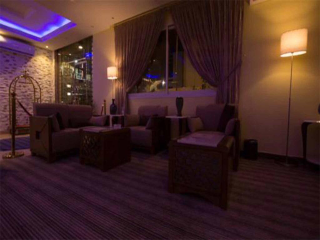 هذا منزلى الحمراء Riade Exterior foto