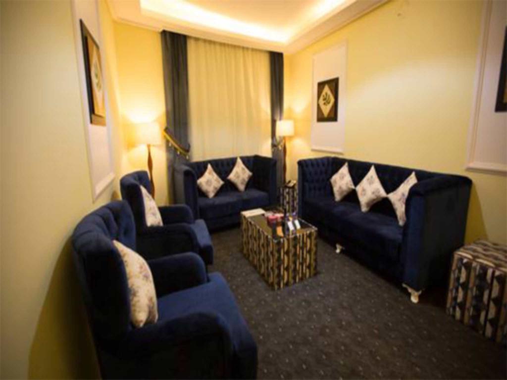 هذا منزلى الحمراء Riade Exterior foto